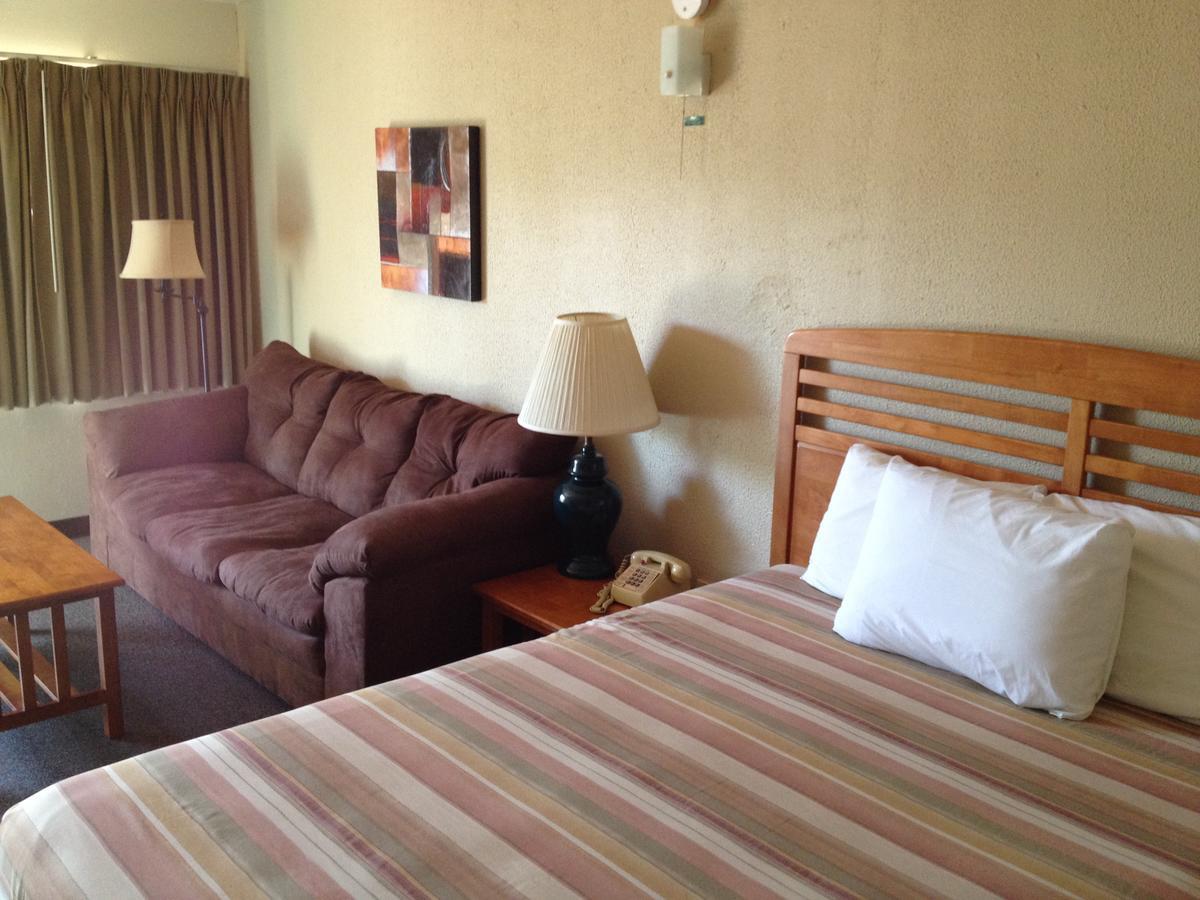Dinner Bell Motel Dunnellon Exterior photo